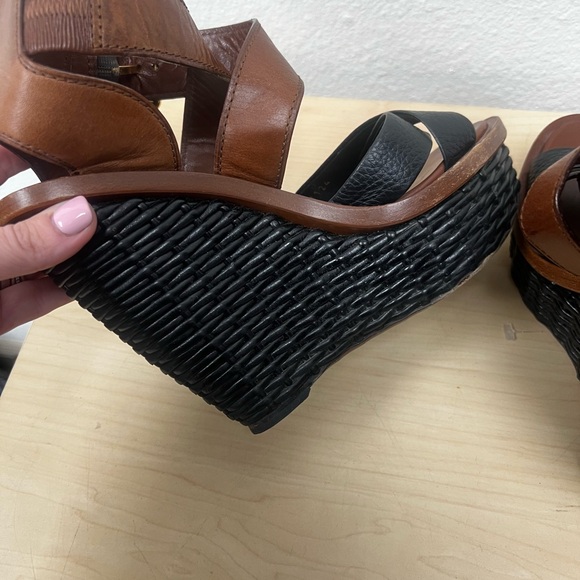 Louis Vuitton Two Tone Leather Wedge Sandals - Picture 7 of 10